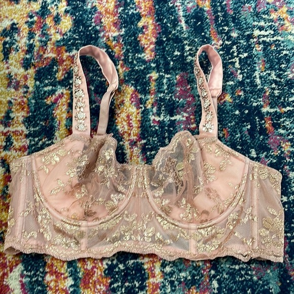 Victoria’s Secret Elegant Sparkly Pink Metallic Floral Sequins Dream Angels Bra - Picture 1 of 11